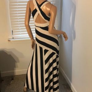 Maxi Long black/white striped dress. Size Med